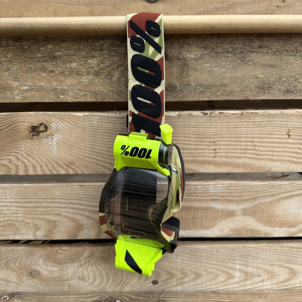 100% Accuri 2 Forecast Motocross Goggles - MISSION CAMO